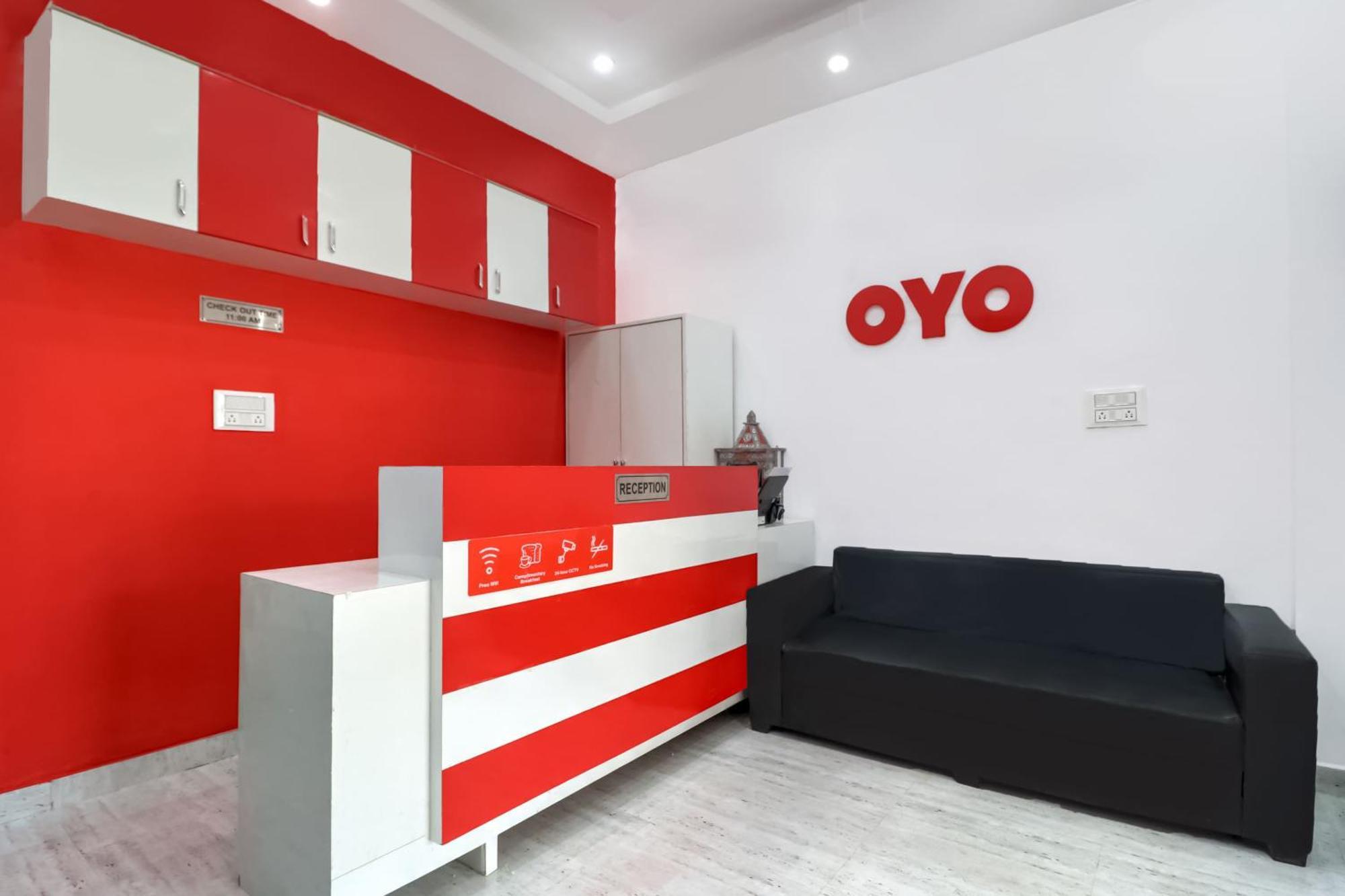 Hotel O 71370 White House Garhi Harsaru Esterno foto